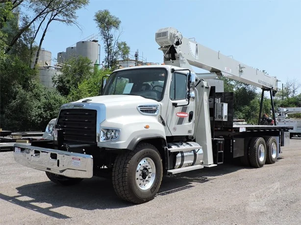 2024 NATIONAL 9103A MOUNTED ON 2024 FREIGHTLINER 114SD