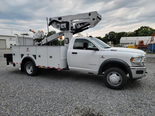 2025 Versalift VST40MHI MOUNTED ON 2024 RAM 5500 HD Bucket Trucks / Service Trucks for Rent