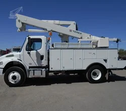 2011 Terex HI RANGER TL45 MOUNTED ON 2012 FREIGHTLINER BUSINESS CLASS M2 106