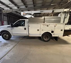 2011 VERSALIFT TEL35NE MOUNTED ON 2011 FORD F350