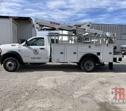 2021 Versalift SST40EIH MOUNTED ON 2021 RAM 5500 HD