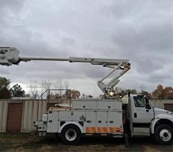 2016 Altec TA41M MOUNTED ON 2016 INTERNATIONAL DURASTAR 4400