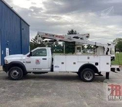 2018 Versalift SST40EIH MOUNTED ON 2018 RAM 5500 HD