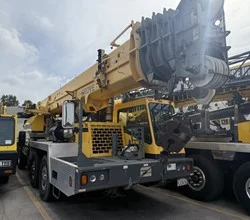 2004 Grove TMS900E