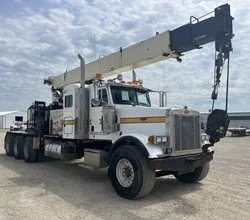 2007 National 800D MOUNTED ON 2007 PETERBILT 378