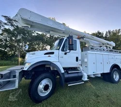 2007 Altec AM855MH MOUNTED ON 2007 INTERNATIONAL WORKSTAR 7300