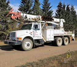 1997 Altec D3050ATB MOUNTED ON INTERNATIONAL 4900