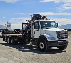 2011 HIAB XS322E-7 HIPRO MOUNTED ON 2011 FREIGHTLINER BUSINESS CLASS M2 112