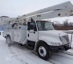 2018 ALTEC AA55 MH MOUNTED ON 2019 INTERNATIONAL DURASTAR 4300