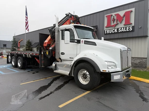 2015 PALFINGER PK34002SH MOUNTED ON 2015 KENWORTH T880