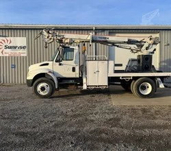 1997 Terex COMMANDER 4045 MOUNTED ON 2004 INTERNATIONAL DURASTAR 4400