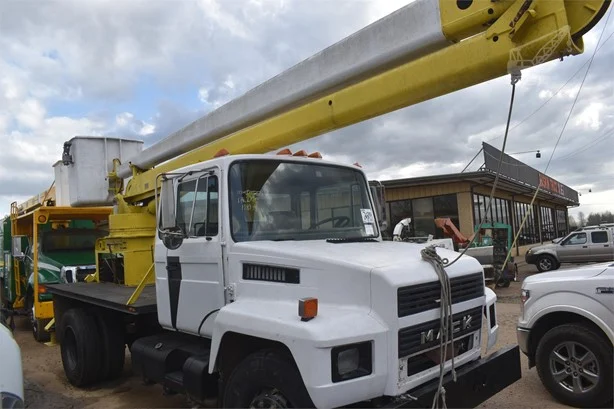 1989 HI RANGER 5FA48PBI MOUNTED ON 1989 MACK MIDLINER CS200