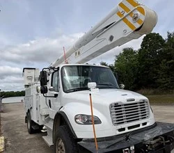2021 Altec AA55 MH MOUNTED ON 2021 FREIGHTLINER BUSINESS CLASS M2 106