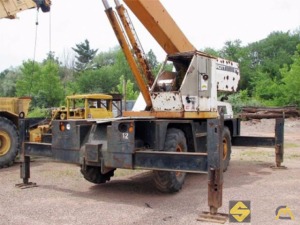 1976 Drott 2500