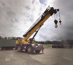 2012 GROVE RT890E