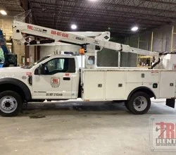 2019 Versalift SST40EIH MOUNTED ON 2019 FORD F550