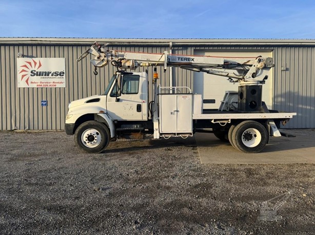 1997 TEREX COMMANDER 4045 MOUNTED ON 2004 INTERNATIONAL DURASTAR 4400