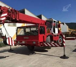 1983 LIEBHERR LTM1030