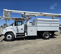 2001 Altec LRV58 MOUNTED ON 2001 FREIGHTLINER FL70