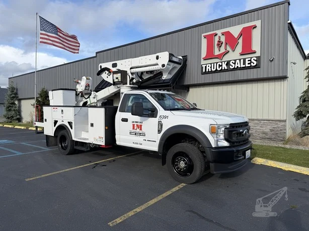 2021 VERSALIFT VST40I MOUNTED ON 2021 FORD F550