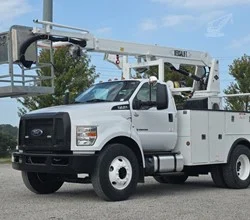 2019 Versalift VTP40NE MOUNTED ON 2019 FORD F750