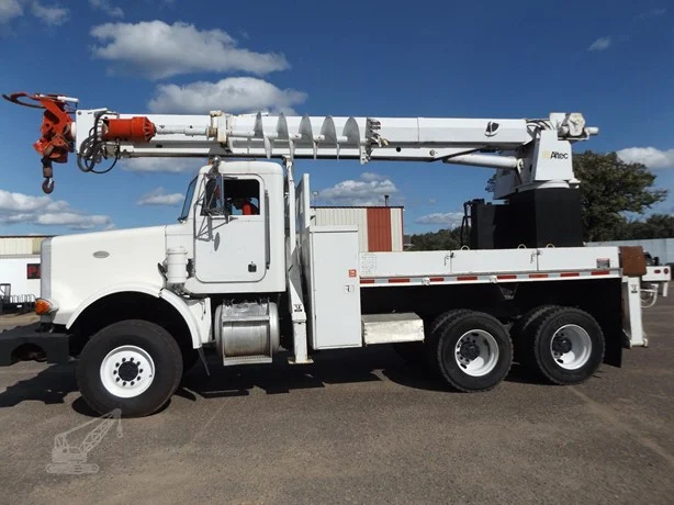 1996 ALTEC D2055TR MOUNTED ON 1996 PETERBILT 357