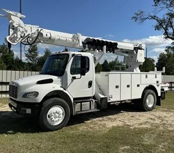 2017 Altec DC47TR MOUNTED ON 2018 FREIGHTLINER BUSINESS CLASS M2 106