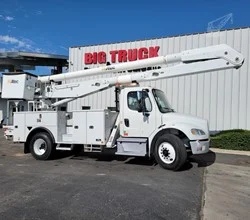 2013 Altec AA755MH MOUNTED ON 2013 FREIGHTLINER BUSINESS CLASS M2 106