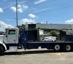 2012 NATIONAL 800D MOUNTED ON 2012 PETERBILT 367