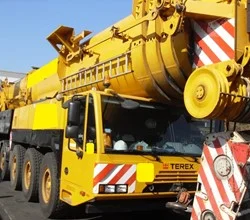 2008 DEMAG AC 700