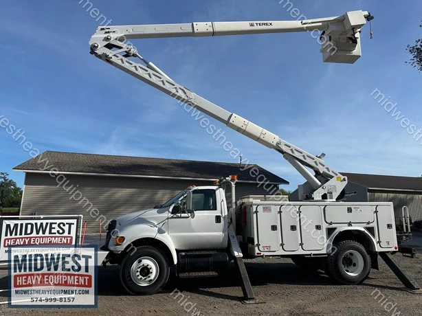 2010 HI RANGER HRX60 MOUNTED ON 2010 FORD F750 SD