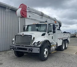 2019 ALTEC AA55E MOUNTED ON 2019 INTERNATIONAL WORKSTAR 7500