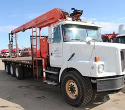 1998 Fassi F230SE MOUNTED ON 1998 VOLVO WG64