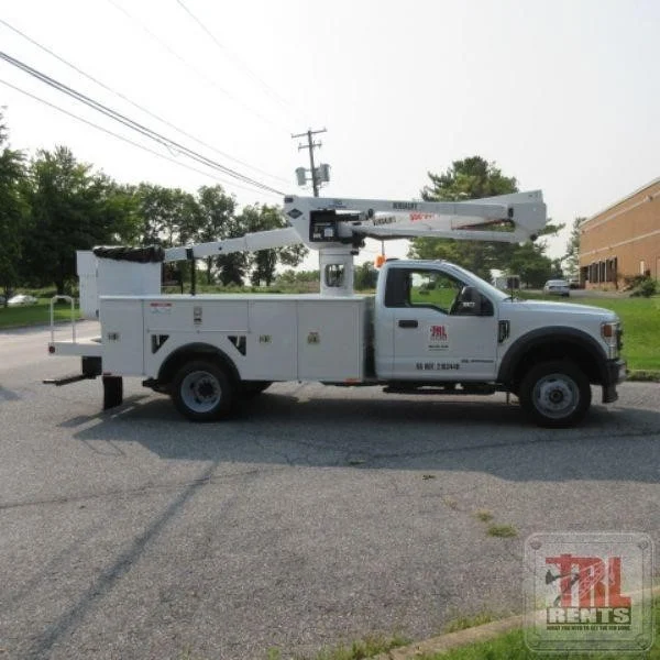 2022 VERSALIFT SST40EIH MOUNTED ON 2022 FORD F550