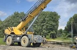 2005 Grove RT880E
