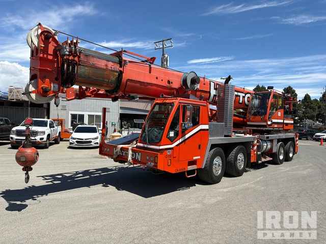 2013 Grove TMS9000E