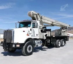 2015 NATIONAL 14127H MOUNTED ON 2015 PETERBILT 365