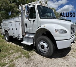 2012 Altec TA41M MOUNTED ON 2012 FREIGHTLINER BUSINESS CLASS M2 106