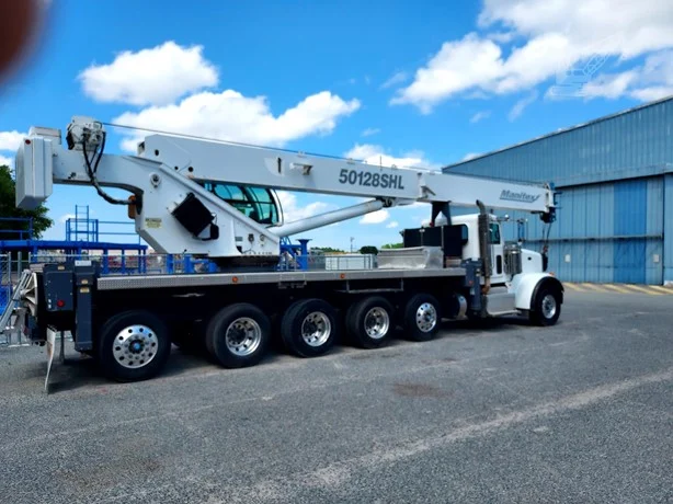2014 Manitex 50128SHL MOUNTED ON 2014 PETERBILT 365