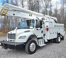 2020 ALTEC AA55 MOUNTED ON 2020 FREIGHTLINER BUSINESS CLASS M2 106