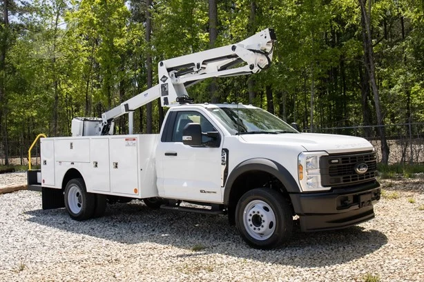 2024 VERSALIFT SST36I MOUNTED ON 2024 FORD F450