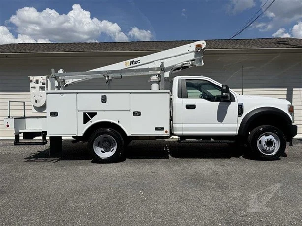 2022 ALTEC AT200A MOUNTED ON 2022 FORD F450 XL SD