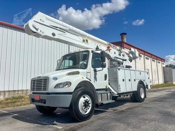 2019 ALTEC AA55 MOUNTED ON 2019 FREIGHTLINER BUSINESS CLASS M2 106