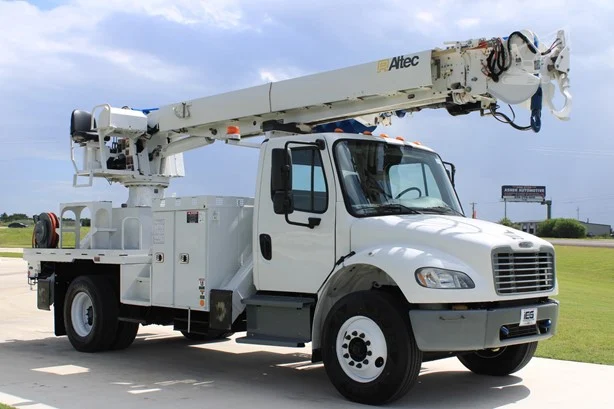 2019 ALTEC DC47TR MOUNTED ON 2019 FREIGHTLINER BUSINESS CLASS M2 106