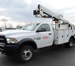 2018 Versalift SST40EIH-01 MOUNTED ON 2018 RAM 5500 HD