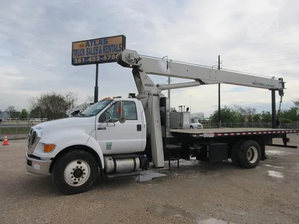 2013 NATIONAL 500E2 MOUNTED ON 2013 FORD F750