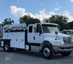 2016 Maintainer 12000 MOUNTED ON 2016 INTERNATIONAL DURASTAR 4400