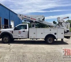 2019 VERSALIFT VST40MHI MOUNTED ON 2019 FORD F550