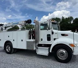 2009 Auto CRANE 8406H MOUNTED ON 2009 PETERBILT 335