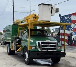 2015 Terex HI RANGER XT60 MOUNTED ON 2015 FORD F750 SD